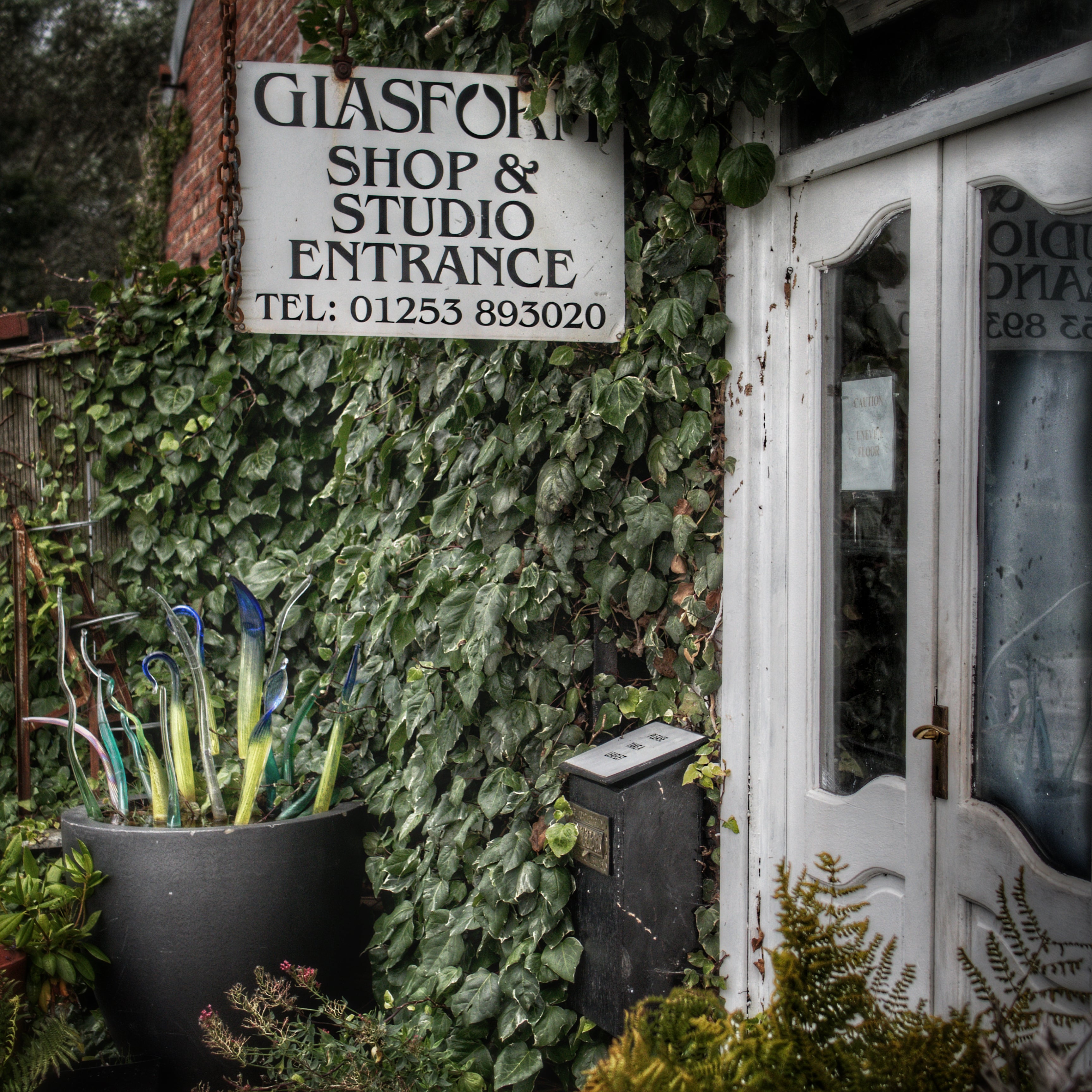 Entrance to the Glasform Studio.