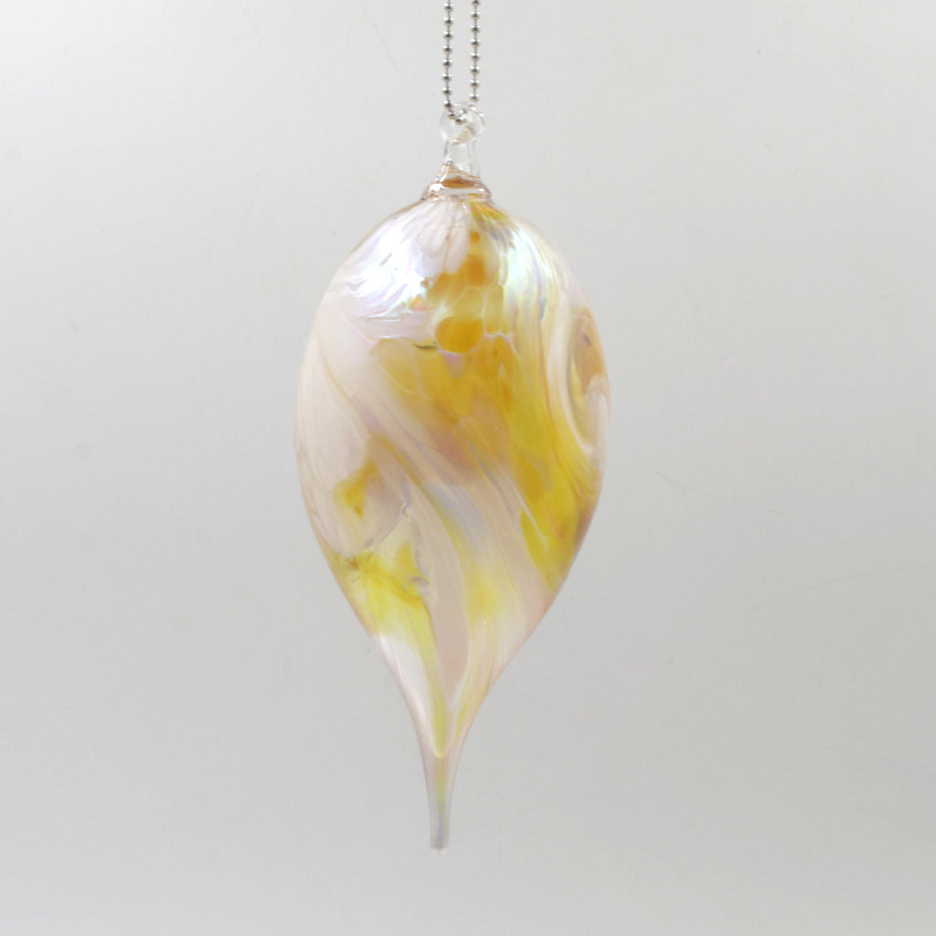 Bauble pearl and Gold Teardrop